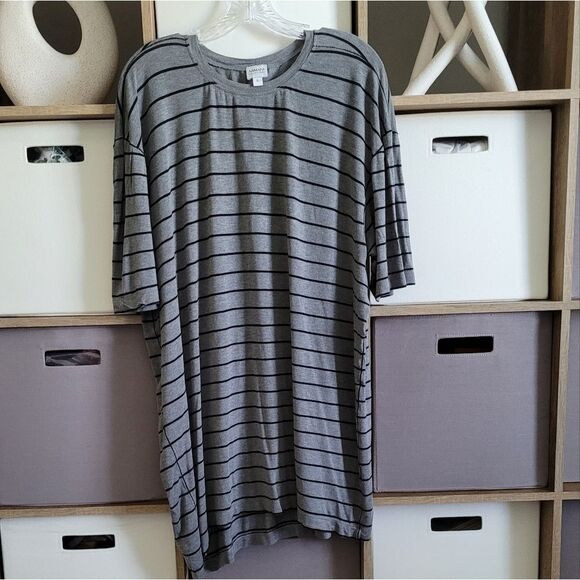 Armani Collezioni Gray Striped Short Sleeve Tee - Picture 2 of 8